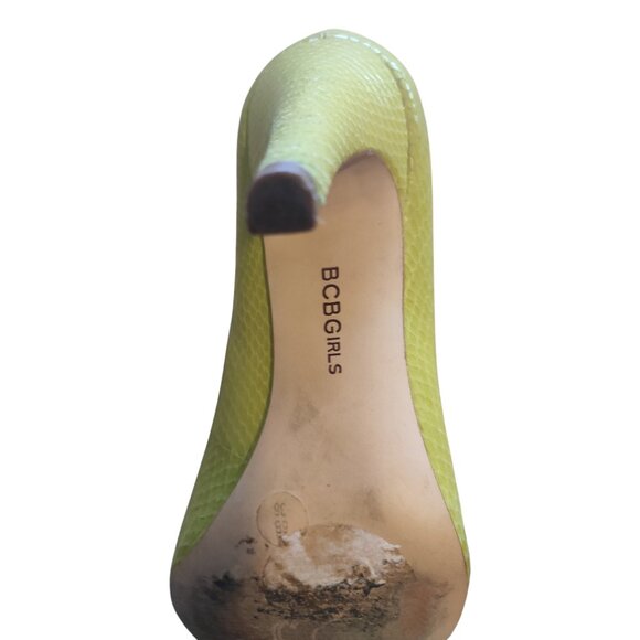 BCBGirls Lime Green Faux Snake Skin Stiletto Heal with Pointed Toes (Size 6B 36) - Picture 2 of 4